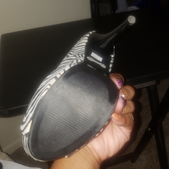 Women's shoes - Picture 2 of 4